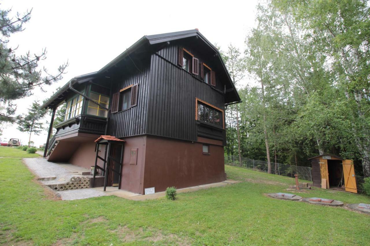 Holiday Home Winzerhaus Eva Spicnik Bagian luar foto